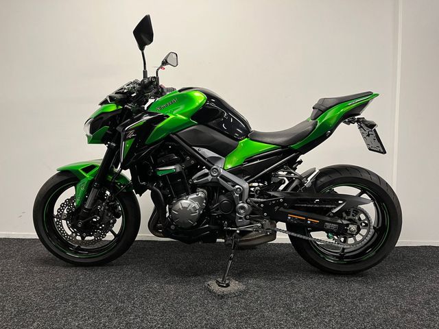 kawasaki - z900