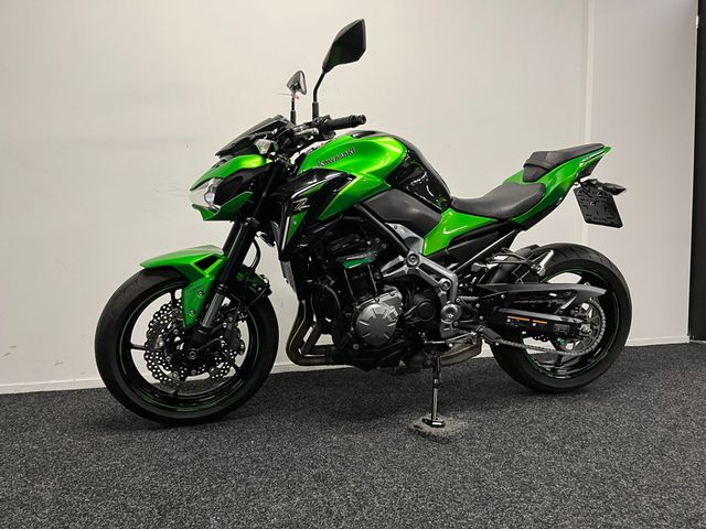 kawasaki - z900