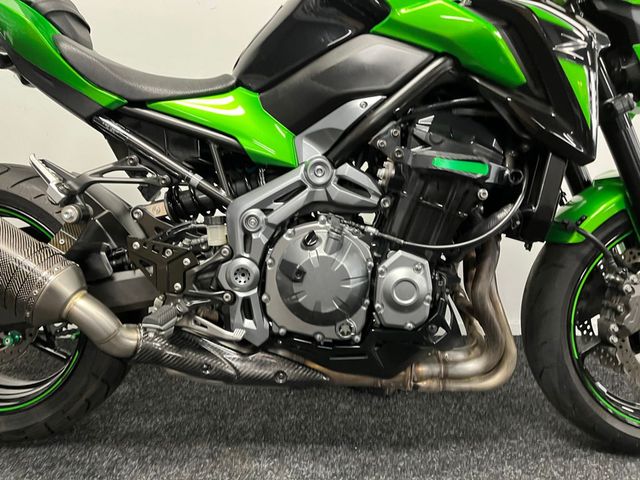kawasaki - z900