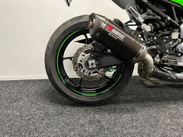 kawasaki - z900