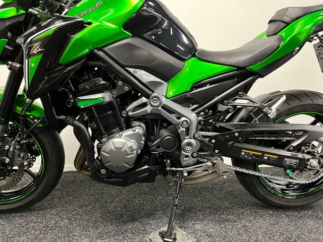 kawasaki - z900