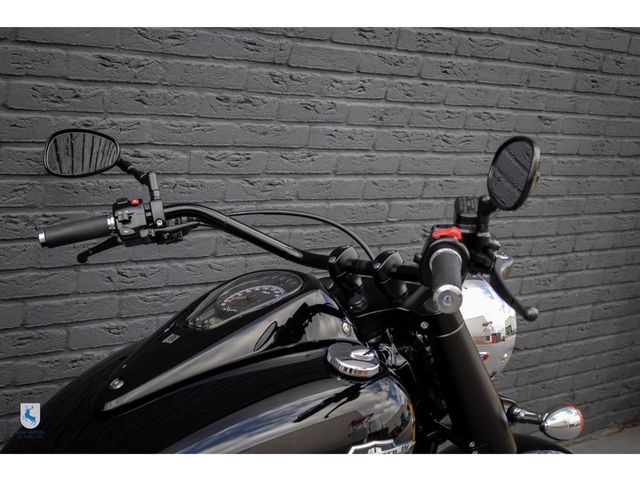 suzuki - c-1500-bt-intruder