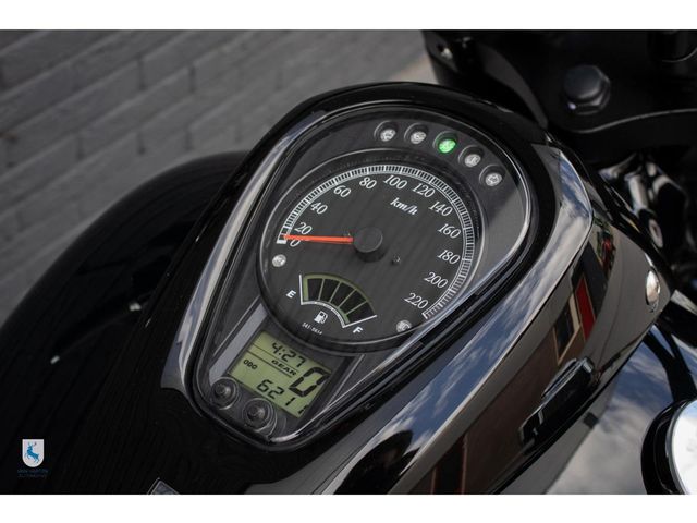 suzuki - c-1500-bt-intruder