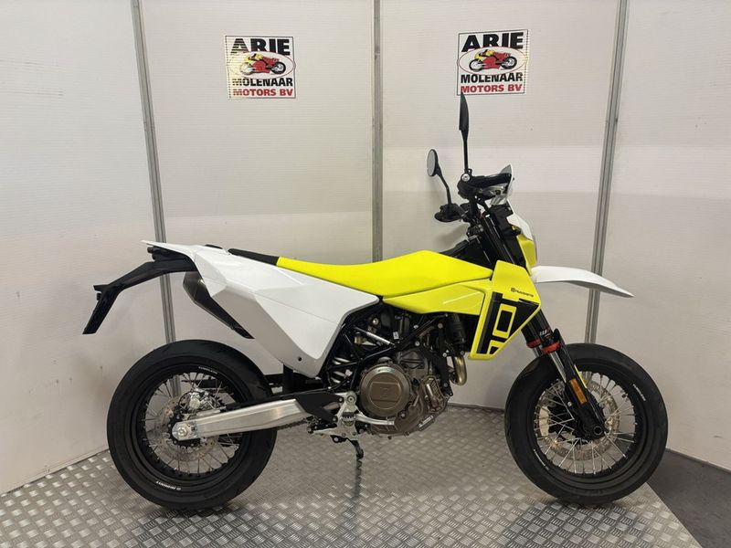 Husqvarna 701 Supermoto 2026 nieuw