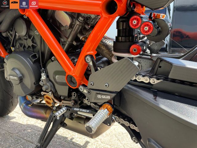 ktm - 1290-super-duke-rr