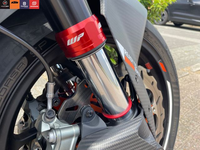 ktm - 1290-super-duke-rr