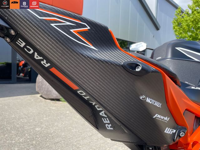 ktm - 1290-super-duke-rr