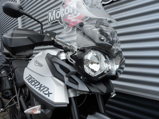 triumph - tiger-800-xrx