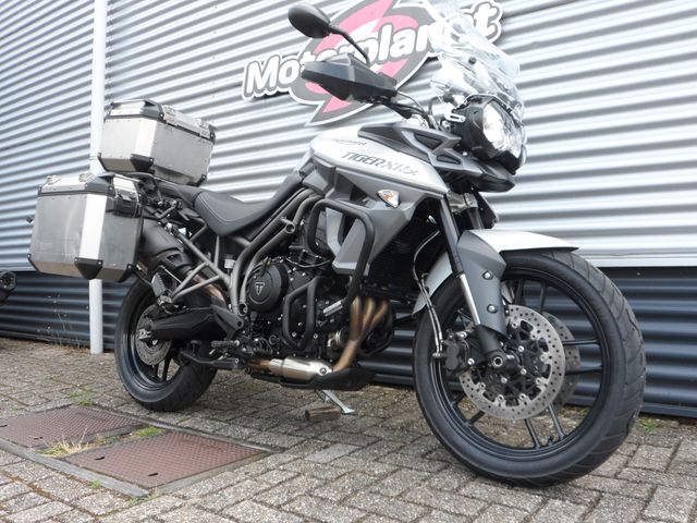 triumph - tiger-800-xrx