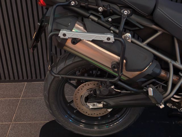 triumph - tiger-800-xrx
