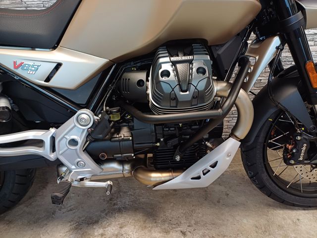 moto-guzzi - v-85-tt-travel-850