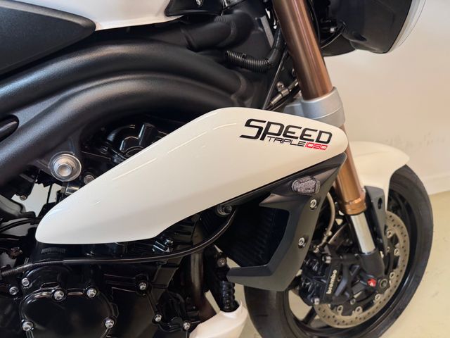 triumph - speed-triple-1050-abs