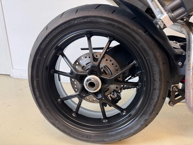 triumph - speed-triple-1050-abs