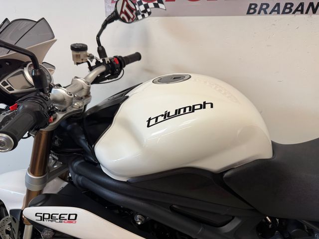triumph - speed-triple-1050-abs
