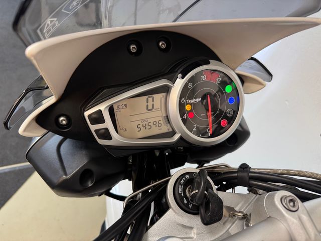 triumph - speed-triple-1050-abs