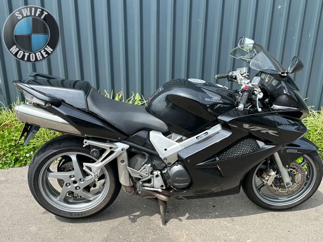 honda - vfr-800