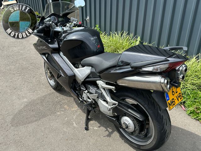 honda - vfr-800