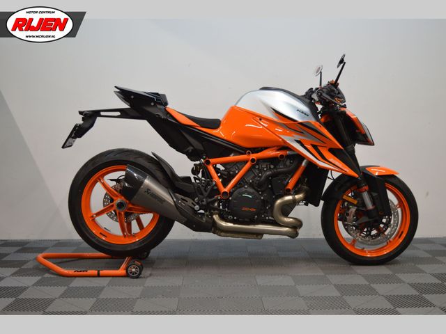 ktm - 1290-super-duke-r