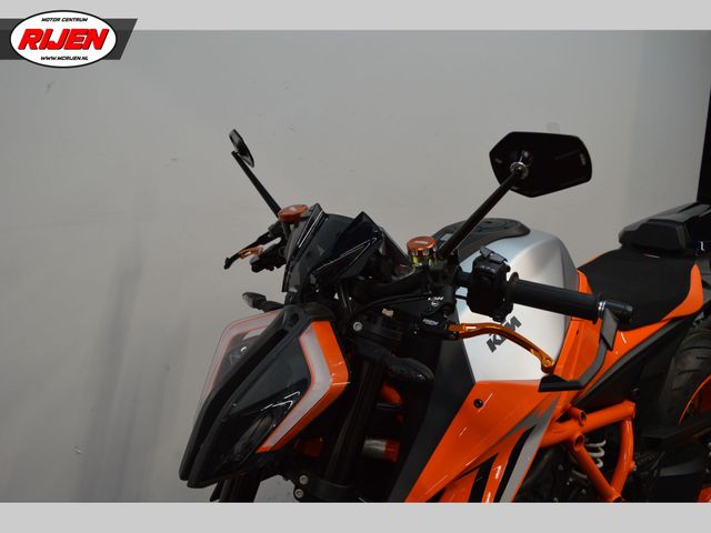 ktm - 1290-super-duke-r