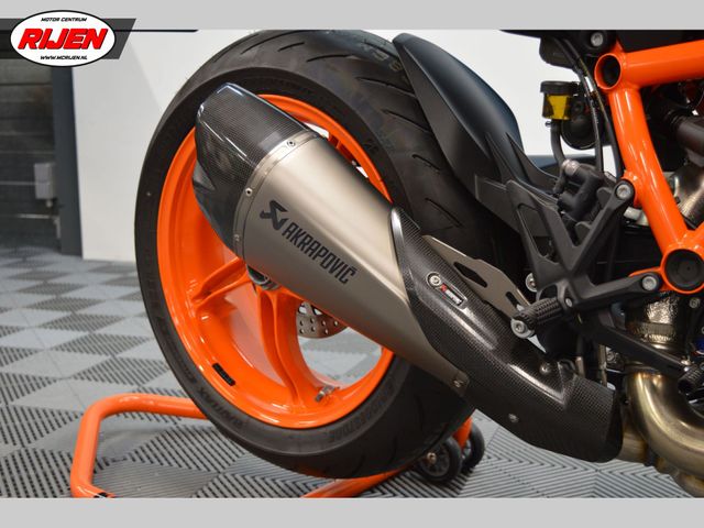 ktm - 1290-super-duke-r