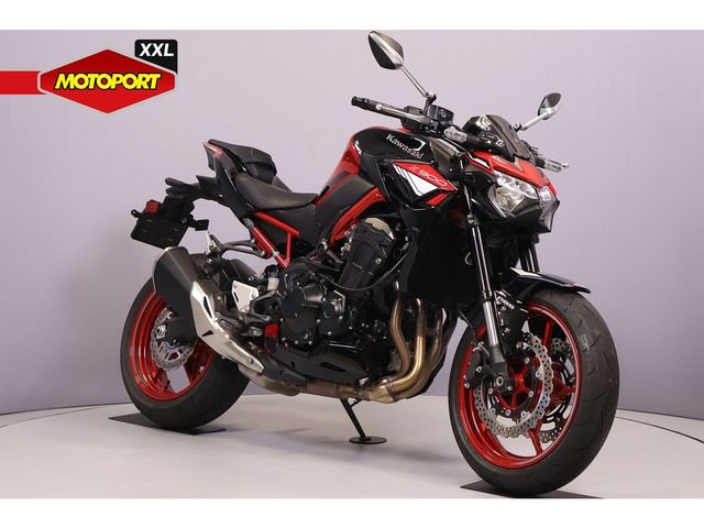kawasaki - z900