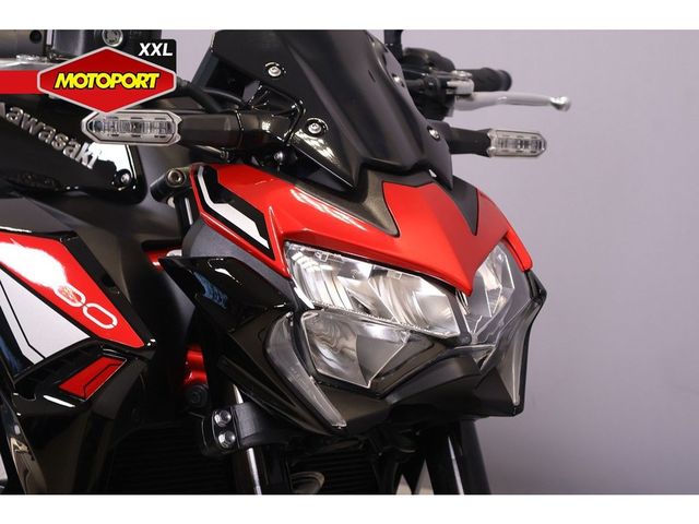 kawasaki - z900