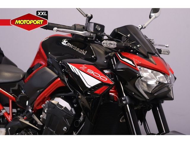 kawasaki - z900