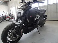 Ducati Diavel Carbon White 2014 occasion – foto 3 van 10
