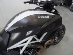 Ducati Diavel Carbon White 2014 occasion – foto 8 van 10