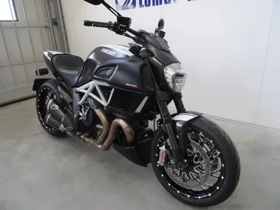 DUCATI DIAVEL CARBON – foto 2