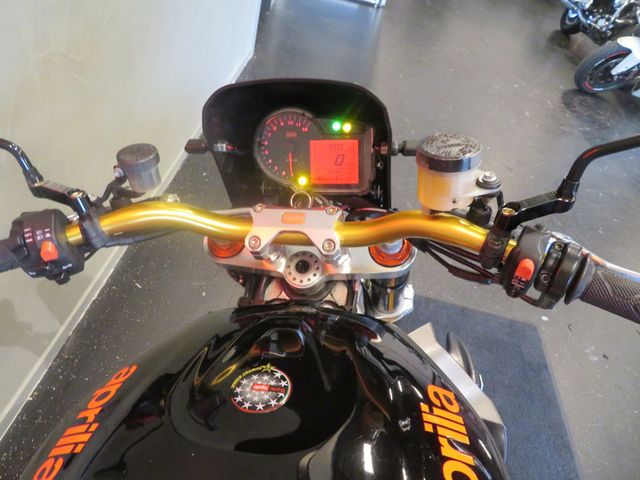 aprilia - tuono-1000-r