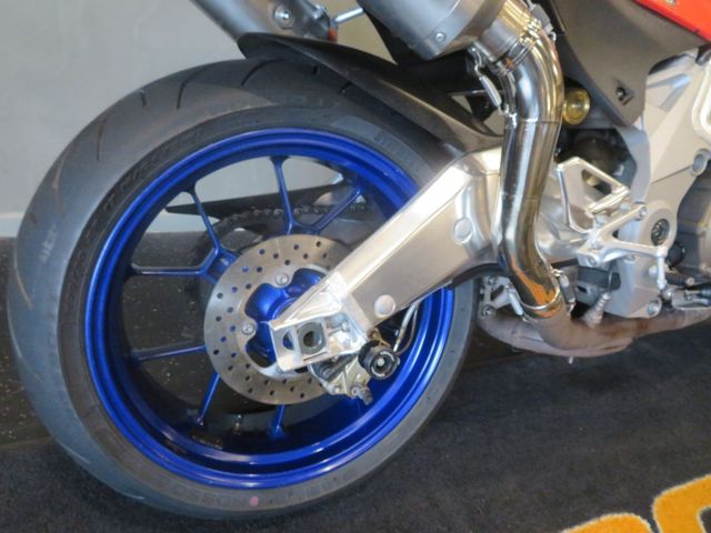 aprilia - tuono-1000-r