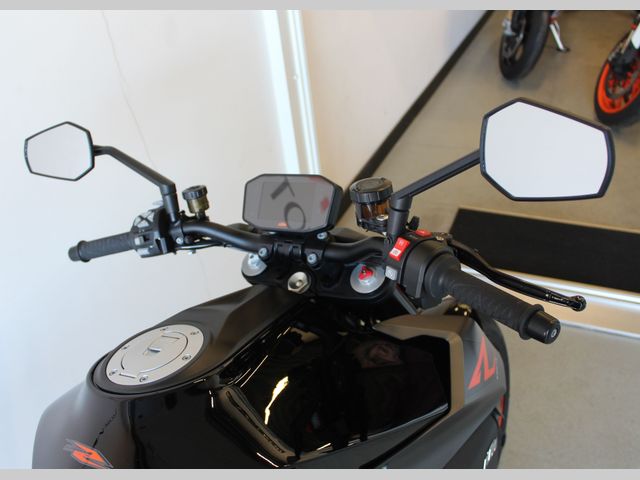 ktm - 1290-super-duke-r