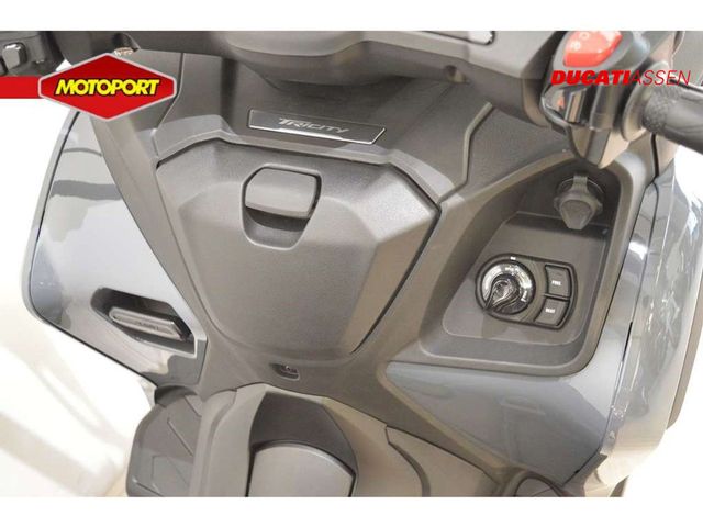 yamaha - tricity-300