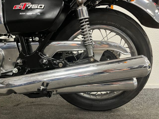 suzuki - gt-750