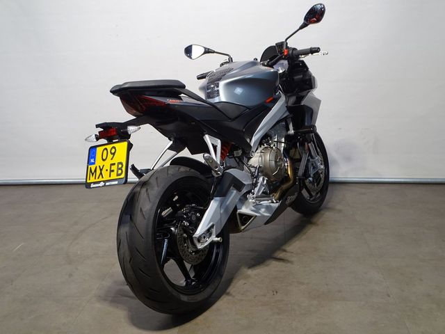 aprilia - tuono-660