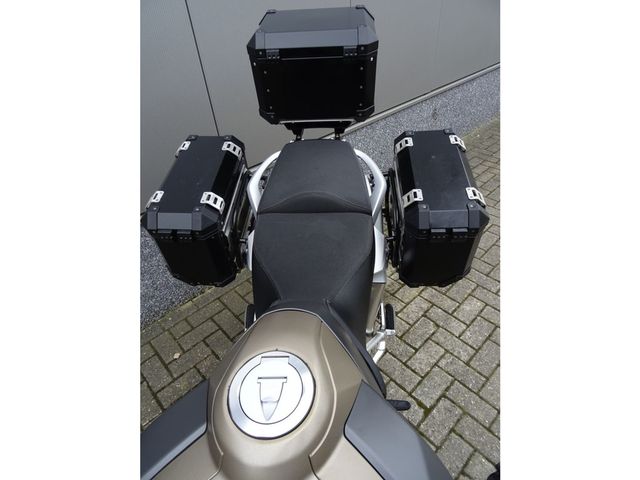 moto-guzzi - stelvio-1200-8v-ntx