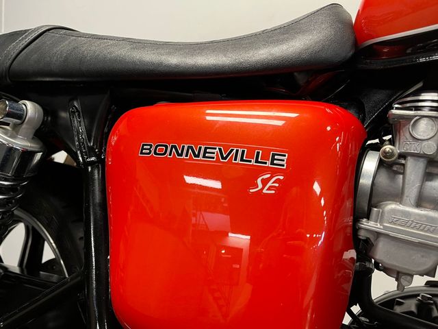 triumph - bonneville-se