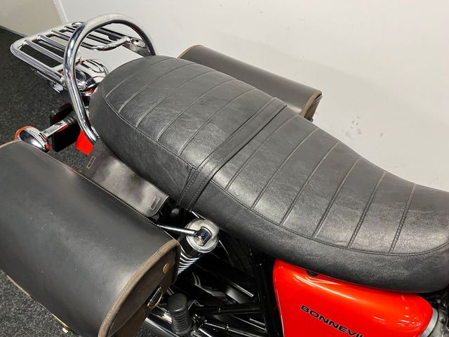 triumph - bonneville-se