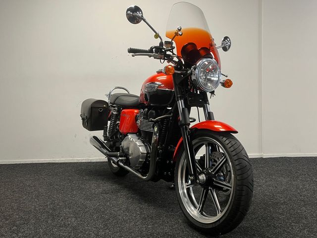 triumph - bonneville-se