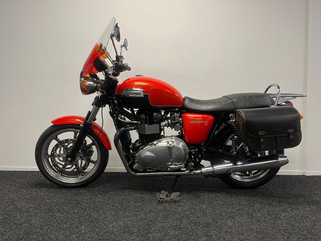 triumph - bonneville-se