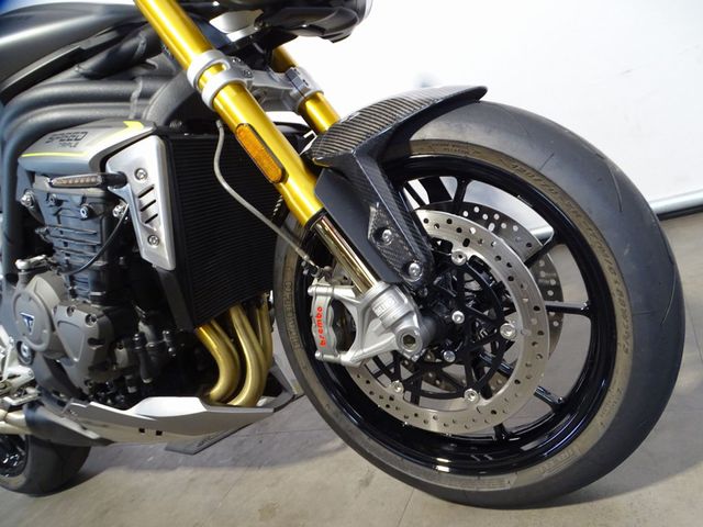 triumph - speed-triple-1200-rs