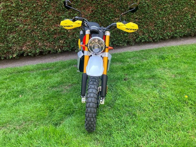 fantic - caballero-125-scrambler