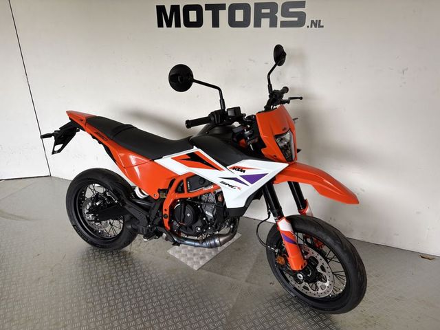 ktm - 390-smc-r
