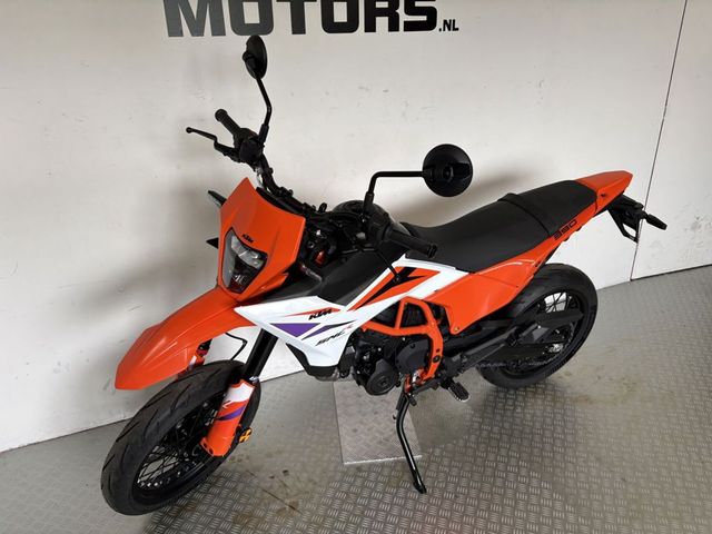 ktm - 390-smc-r