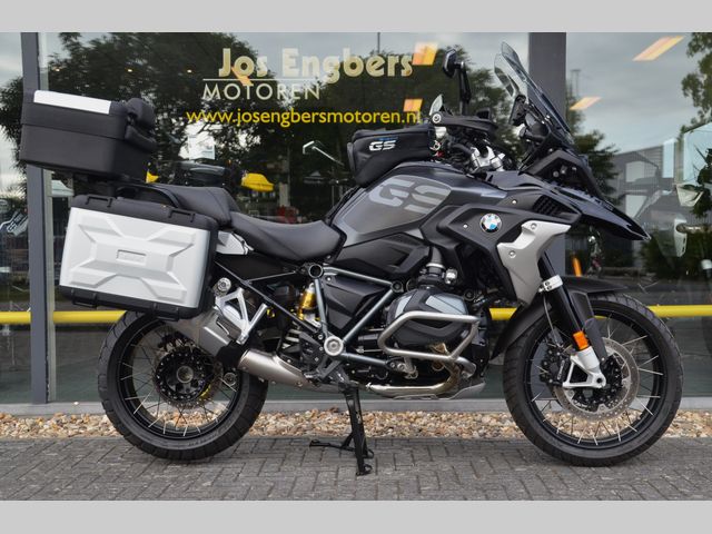 bmw - r-1250-gs-triple-black