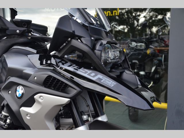 bmw - r-1250-gs-triple-black