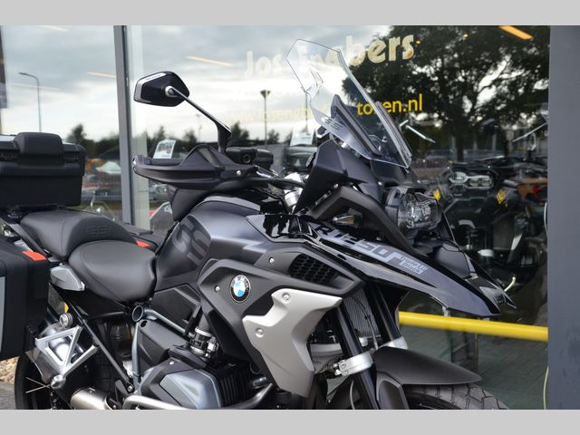 bmw - r-1250-gs-triple-black