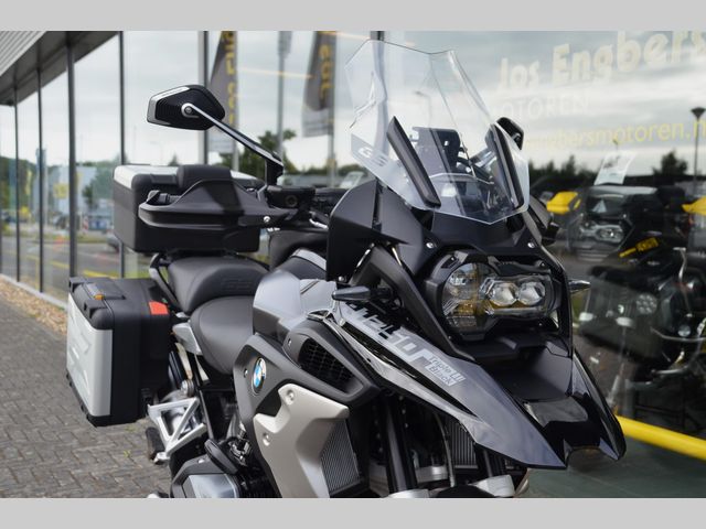 bmw - r-1250-gs-triple-black