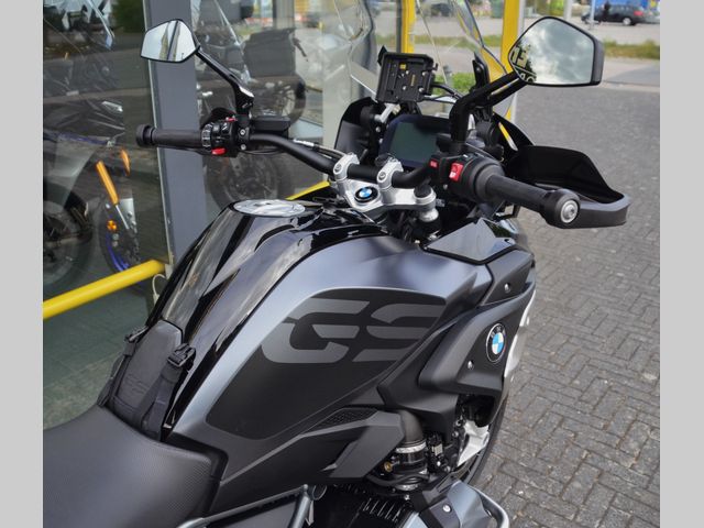 bmw - r-1250-gs-triple-black